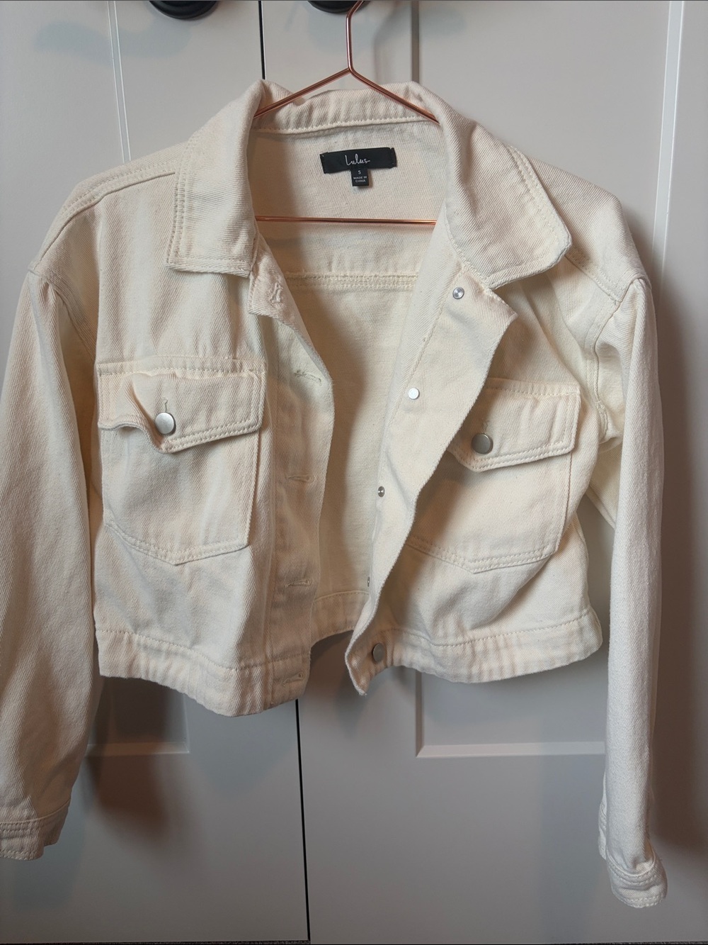 Lulu's Cream Cropped Denim Jacket